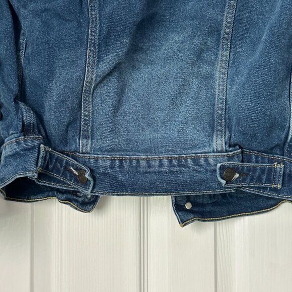 Levi’s Jean Jacket - Picture 6 of 8